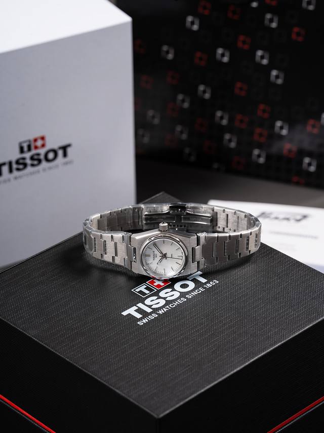 金520天梭Tissot超级玩家T1 10系列最小号出货啦原单三码合一，直径25Mm厚度9Mm！搭载进口石英机芯，蓝宝石玻璃，316精钢，可官网注册欢迎对比质量