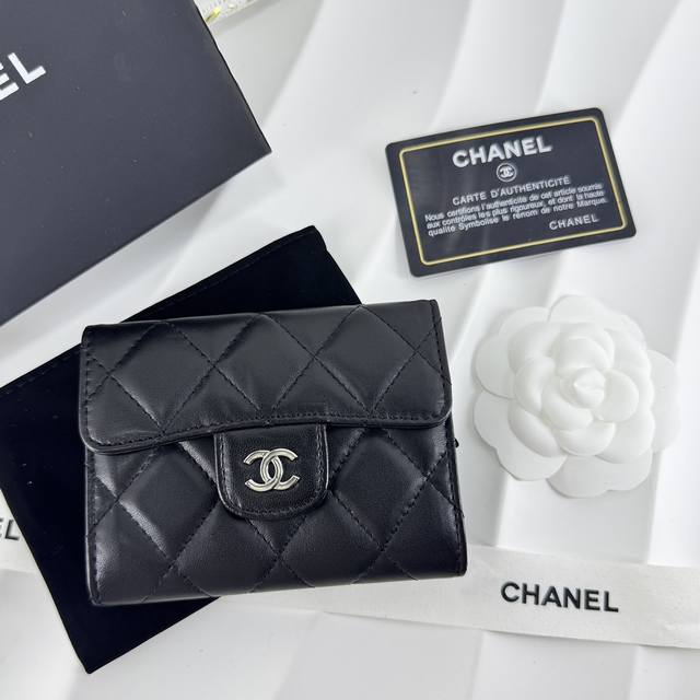 Chanel香奈儿卡包、进口原版羊皮 型号： 尺寸：12* DDD