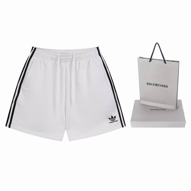 实拍图 顶级版本.官网品质 Balenci*Ga 巴黎.2025新款 。巴黎联名Adidas 三叶草刺绣侧缝拉边条.袋口做隐形拉链短裤.砖柜同步.第一时间正品研