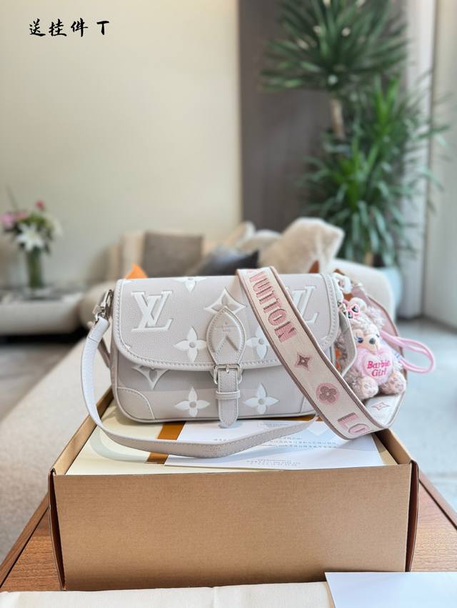 Includes keychain Louis Vuitton 2025 Women's New Baguette Already looking forwar