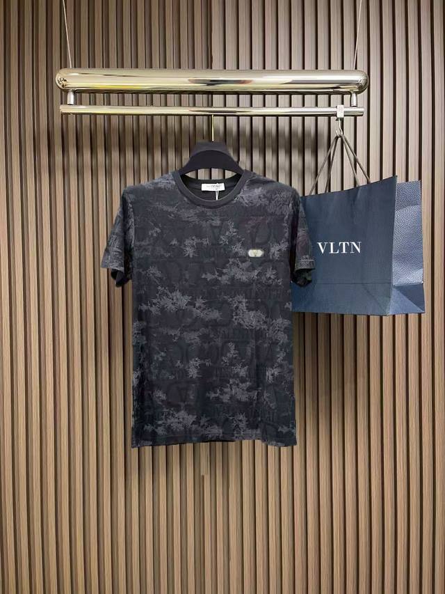 Vant Spring/Summer Top-Tier Boutique Short-Sleeve T-Shirt, Complete with Labels.
