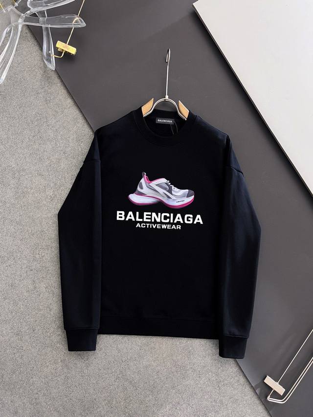 Balenciaga 巴黎世家 25新款印花套头圆领卫衣，定制410克同缸染面料，手感非常舒服，秋冬最新砖柜同步，潮流微阔男女同款经典版型，时尚又个性，超级百搭