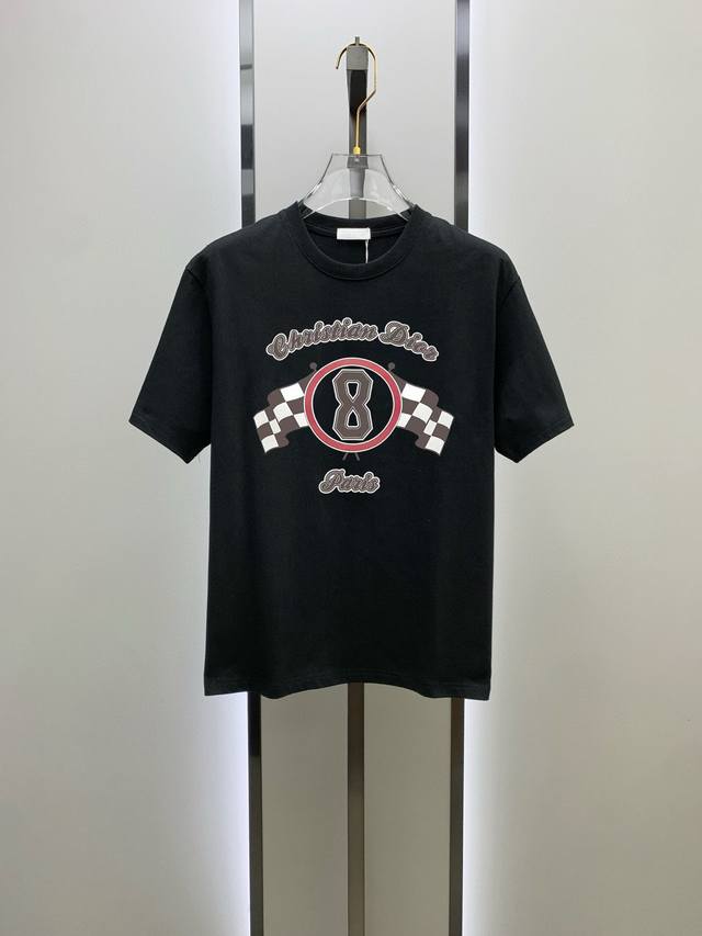 支持年后退换！迪奥 2025春夏新款首发专柜最新款短袖圆领T恤 高端订制 设计前卫时尚！品牌Logo重工艺设计 高端定制丝光云朵棉面料.手感柔软.穿着舒适.专柜