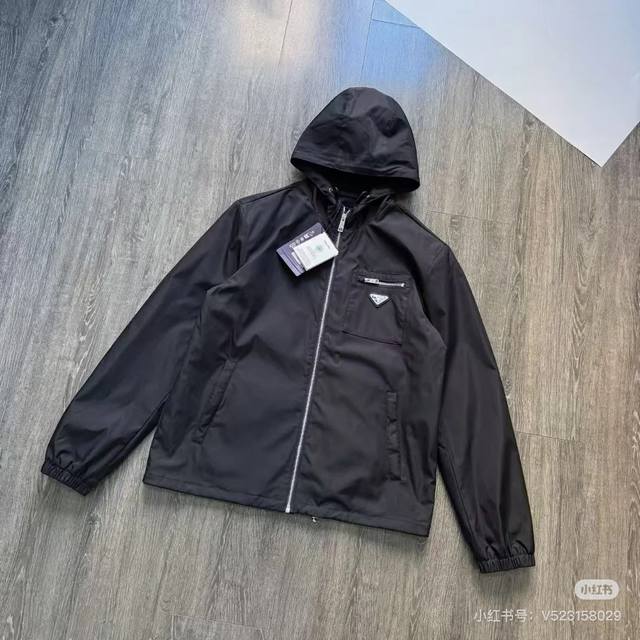 Prada official website style, complete with all three tags, early release of the