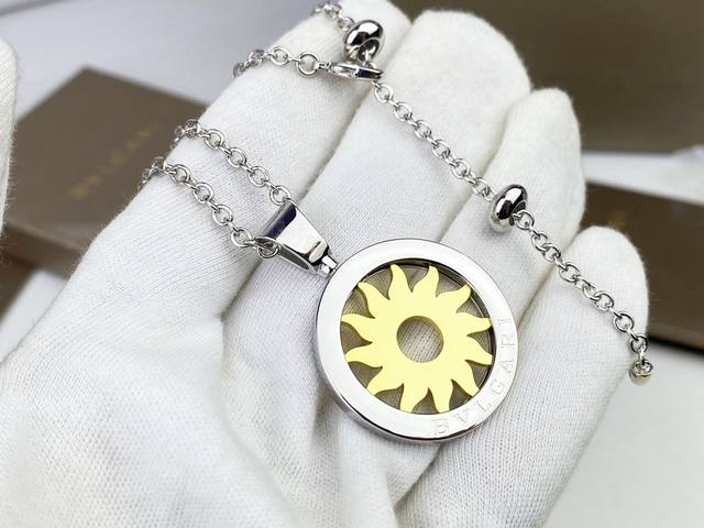 Bvlgari宝格丽经典旋转太阳项链 风火轮项链 中长款链条～男女均可戴链总长65Cm完美还原专柜细节 中间太阳可转动独家实拍 图片可见工艺 高端亚金电镀18K