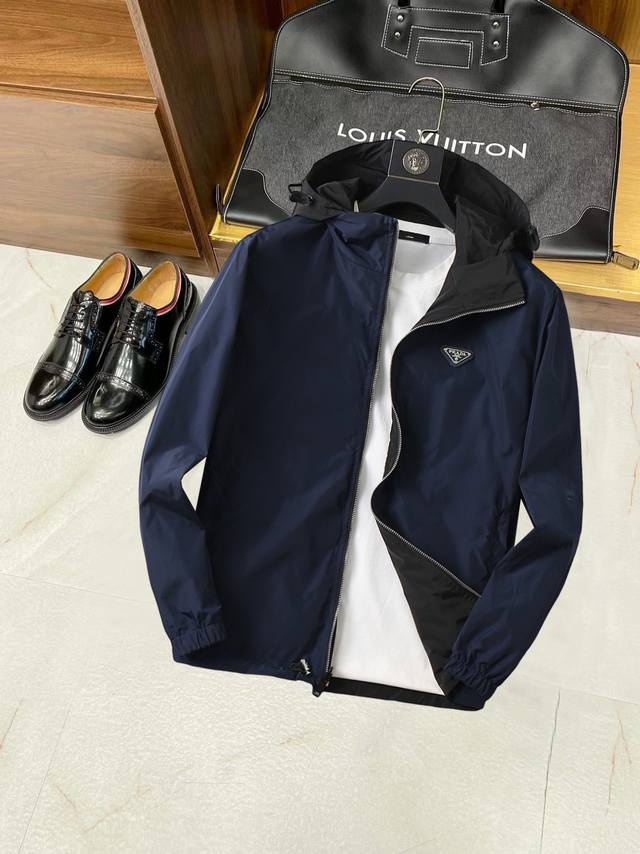 Returns and exchanges accepted after the New Year! Same style as Prada's officia