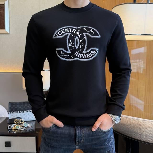 Chanel 2025 Autumn/Winter Hot Item: Top-Quality Fashion Pullover Sweatshirt, a c