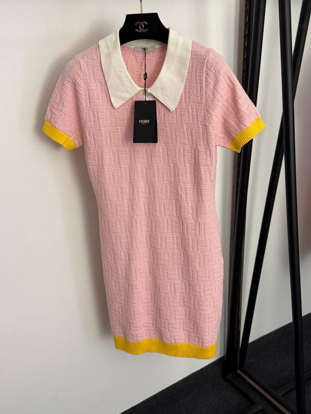 Style No. 20261043 Fend* New monogram F-letter color-blocked collared fitted kni