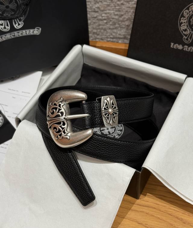 Chrome Hearts Western Cowboy Retro Belt This belt features a Western cowboy retr