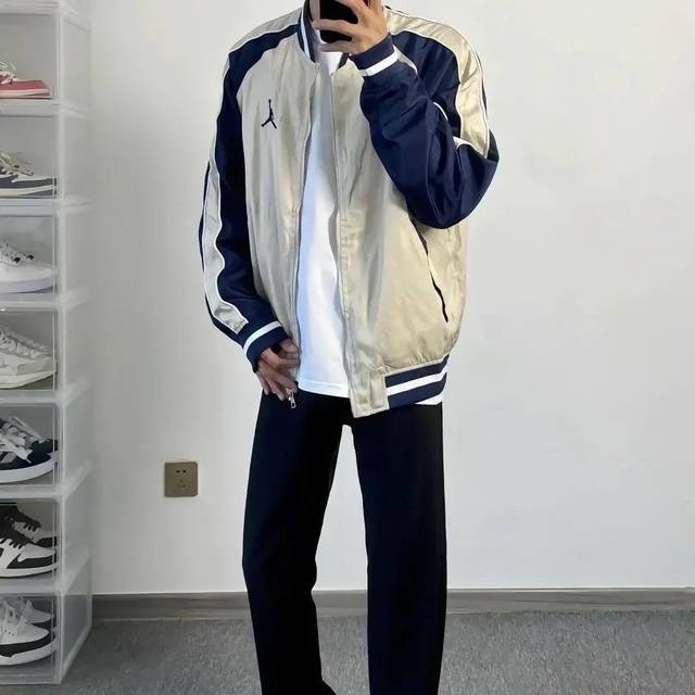 模特图』 Air Jordan Remastered Souvenir 休闲运动棒球服夹克外套 男女同款 新款Air Jordan篮球刺绣棒球夹克外套， 男女同