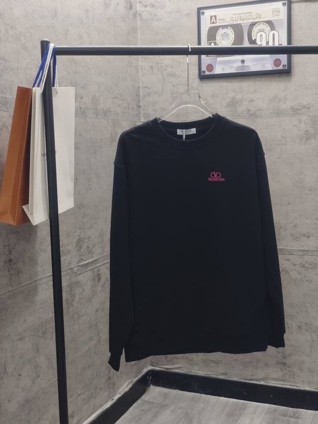 Valentino Autumn/Winter New Logo Embroidered Heavyweight Sweatshirt Made with cu