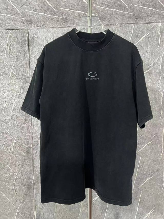 Balenciaga New Single-Ring Logo Embroidered Short-Sleeve T-Shirt, Early Spring S