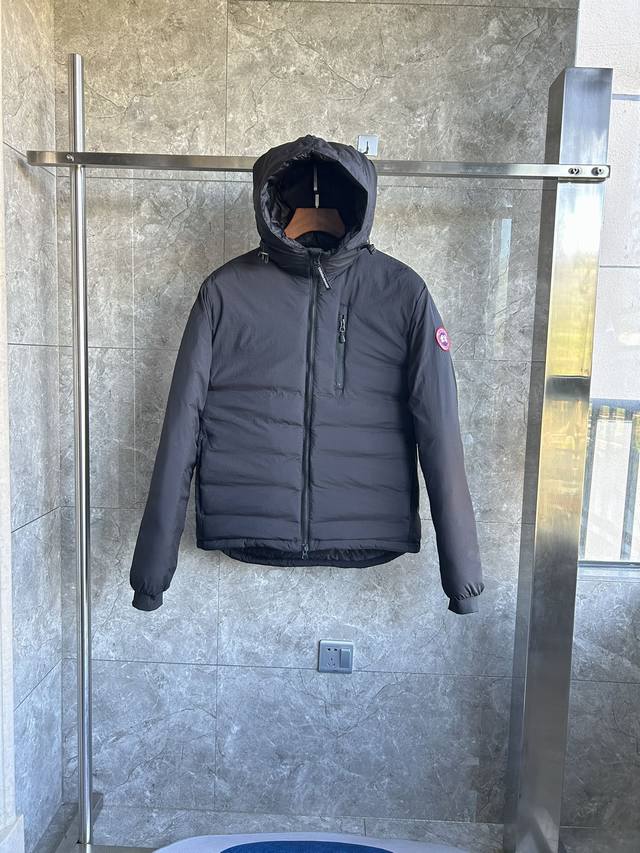 Style No.: Y171 5078M Lodge Men's Short Hooded Lightweight Style Color: Black Si