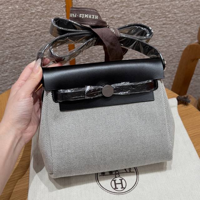 迷你Herbag，黑色，帆布拼牛皮肩背包，银扣，高级手工专属定制 客订实拍Customer Order