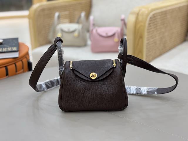 The most popular Mini Lindy, the smallest size at 19cm, is here! Original TC lea
