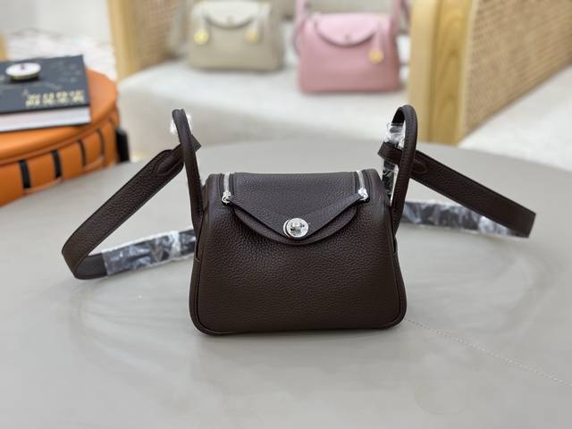 The most popular Mini Lindy, the smallest size at 19cm, is here! Original TC lea