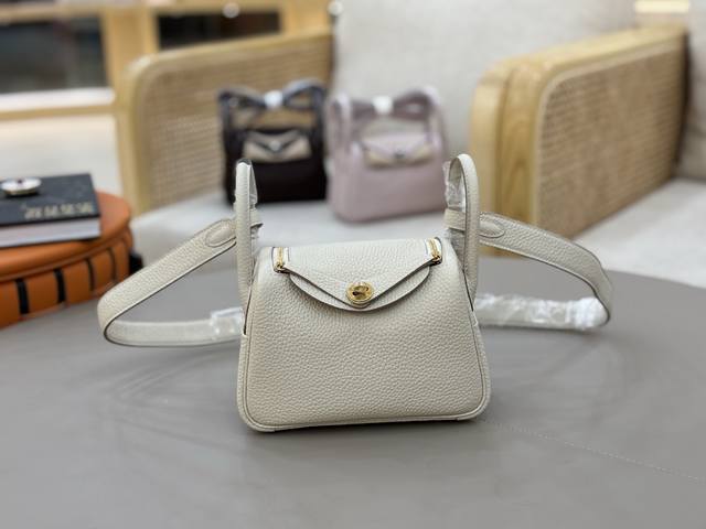 The most popular Mini Lindy, the smallest size at 19cm, is here! Original TC lea