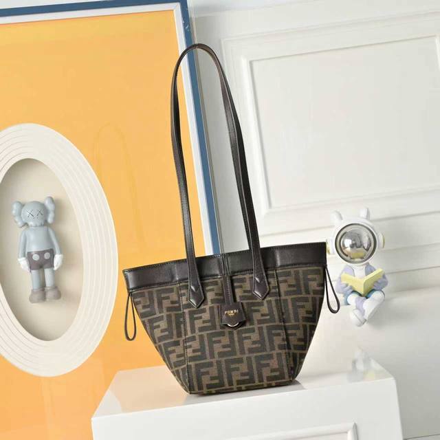 Small size, 19cm, Fendi's new Origami foldable bag. Featuring the classic monogr