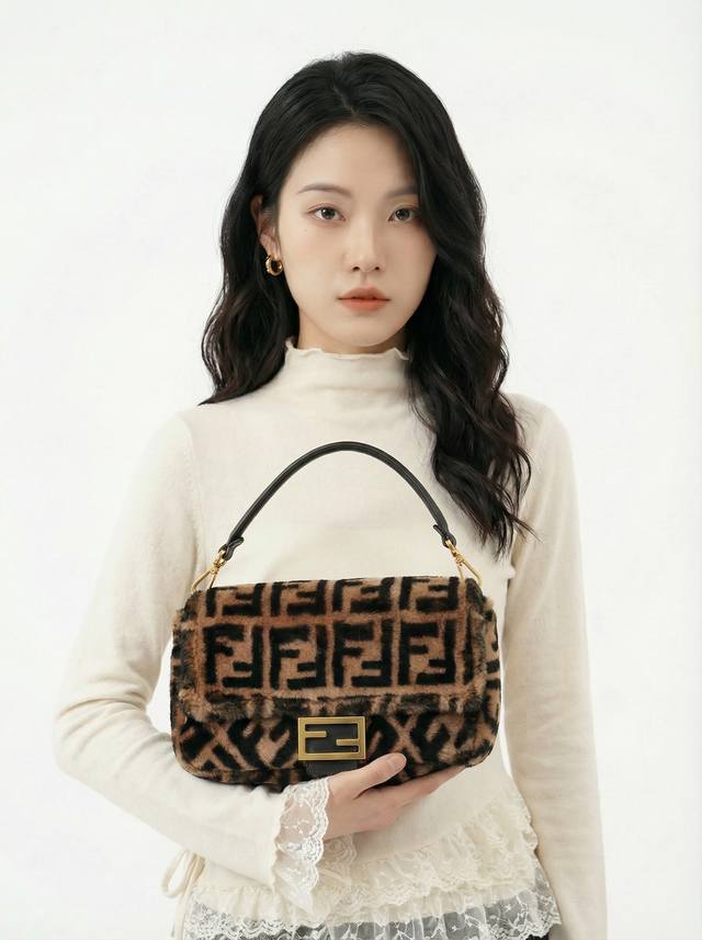 New F brand's 2019 early spring new Baguette series is about to ship. Love at fi