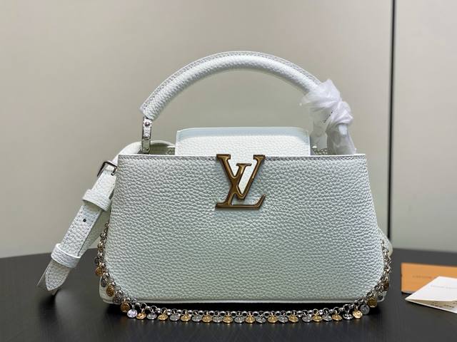 原单精品 M28197薄荷绿 全皮链条Cap那英款 当季新款 Capucines Bb手袋 Lv Confetti 系列倾情呈献升级版 Capucines Bb