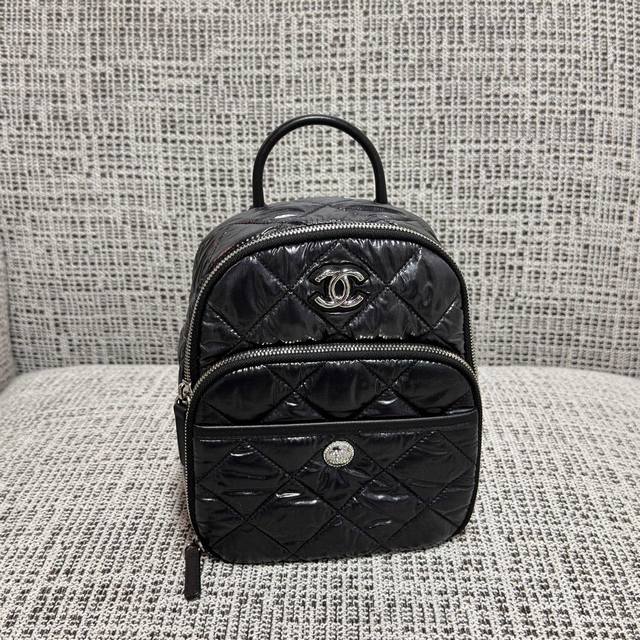 Chanel Vintage Ski Backpack Dimensions: 19X22X10Cm DDD