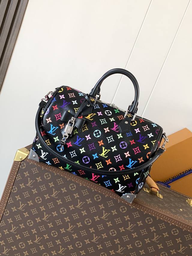 Top-tier original, with serial number chip M13257 DDD. This Speedy Soft 30 handb