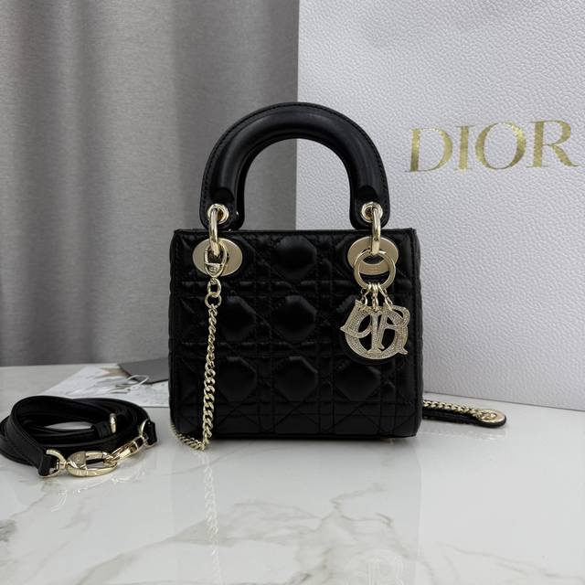 Three-Compartment Black Lambskin Diamond Buckle Lady Dior Bag - Item No.: M0505