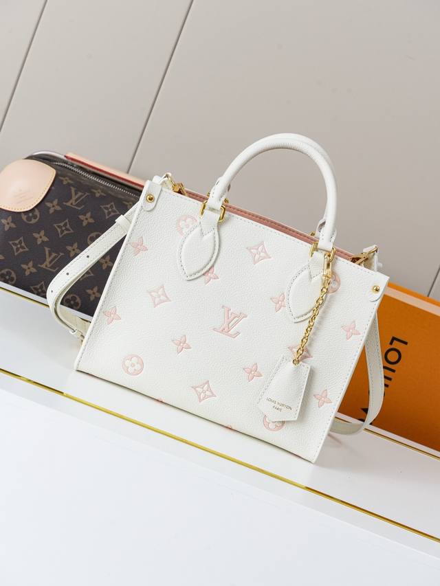 动态163C01芯片 M28313白 顶级原单 独家背景实拍 本款 Onthego 小号手袋取材 Monogram Empreinte 皮革，以双色设计焕新当季