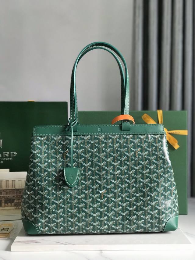 Authentic Goyard Tote Commuter Series Bellechasse Biaude Convertible Bag. This b