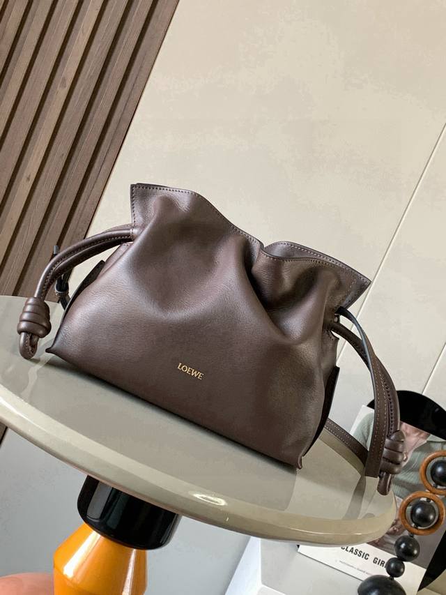 New version of the mini 23cm lucky bag, made of new Nappa cowhide leather, the F