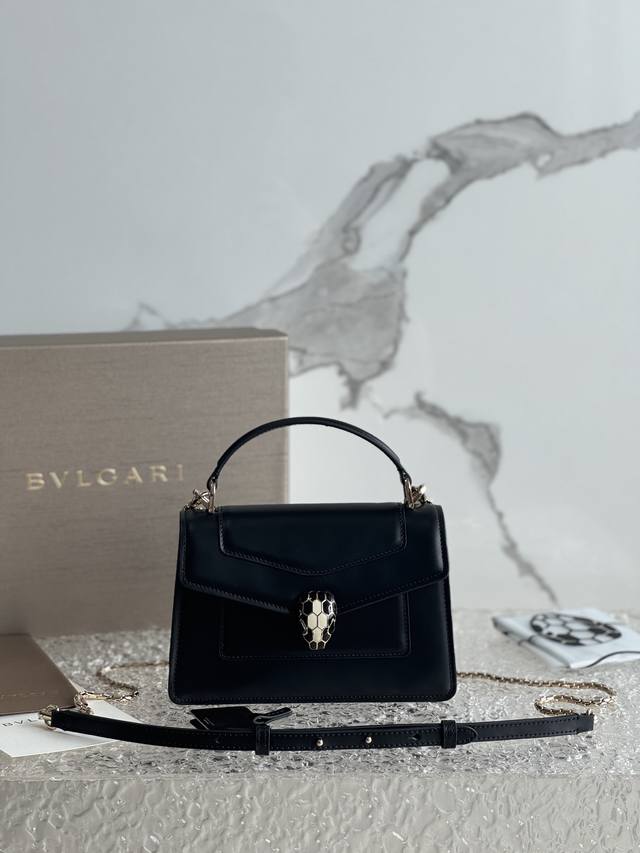 The Serpenti Forever mini handbag, crafted from calfskin, combines modern style