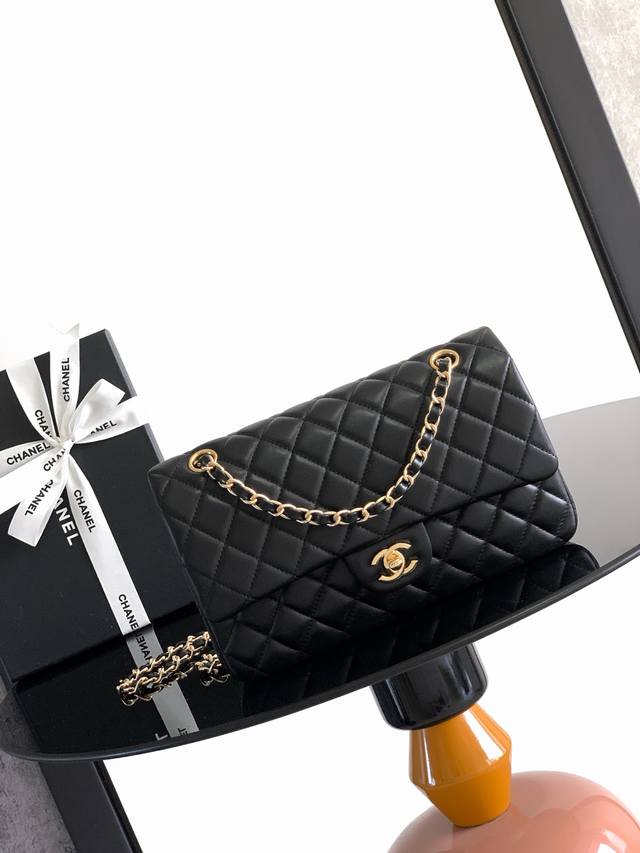 French high-end custom-made Chanel Classic Flap Bag. Made of lambskin, this bag