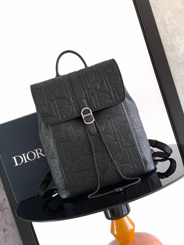 This Dior Daily flap backpack is a new addition to the Fall 2025 menswear collec