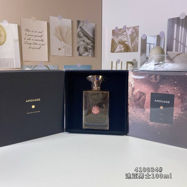 原单品质 爱慕4 34#迪亚男士 Ml Amouage Dia Man, 2002 品牌：Amouage 属性：男香 香调：花香木质调 前调：乳香小豆蔻劳丹脂苦