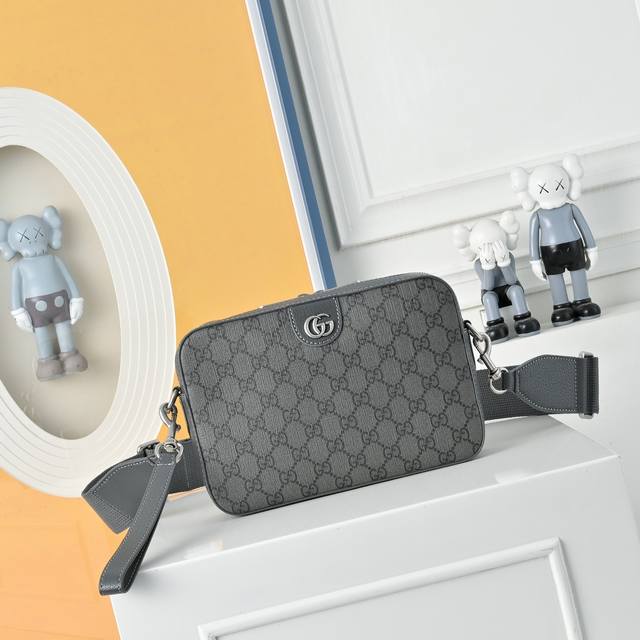 Ophidia Gg Shoulder Bag with Full Packaging. This Ophidia backpack is a fresh ta