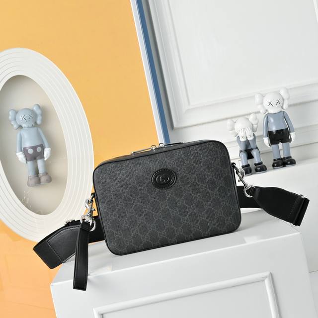 Ophidia Gg Shoulder Bag with Full Packaging. This Ophidia backpack is a fresh ta