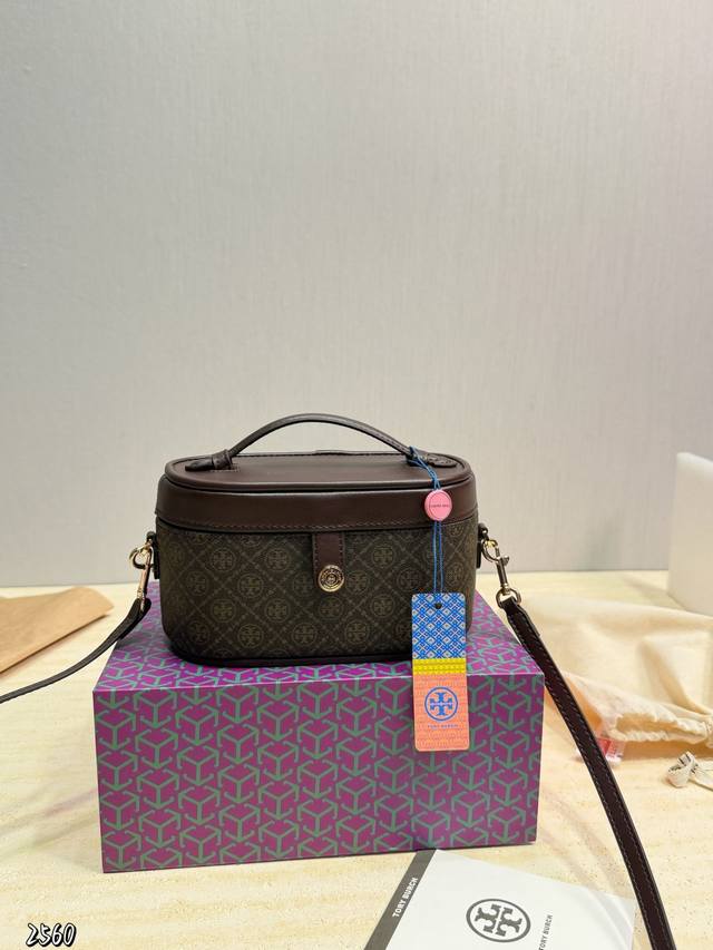 礼盒包装 Tb 托里伯奇新款盒子包 Tory Burch 手柄可调节斜挎手提！ 托里伯奇又是一枚小可爱 Size：18.11Cm