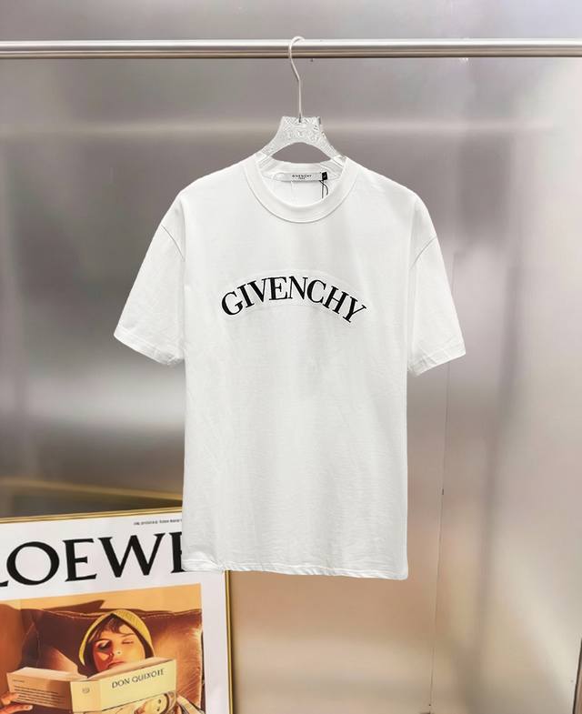 Givenchy Gvc26Ss New Short-Sleeve T-Shirt, top-quality version with classic embr