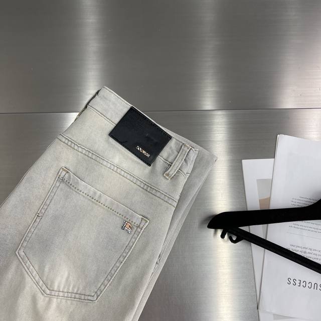 Burberry 2026 Spring/Summer Jeans - High-end version, custom-made washed fabric, Burberry 2026 Spring/Summer Jeans - High-end version, custom-made washed fabric,