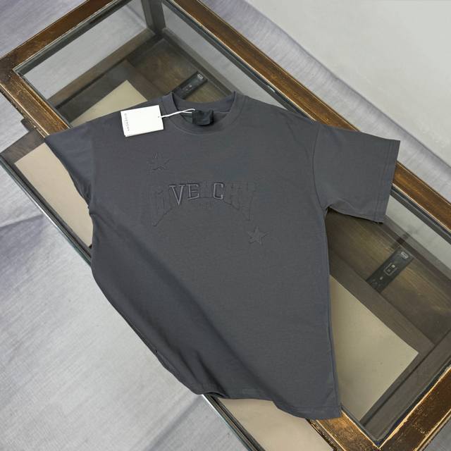 Givenchy 26Ss Latest Heavy Embroidered Logo Pattern Versatile Short-Sleeve T-Shi
