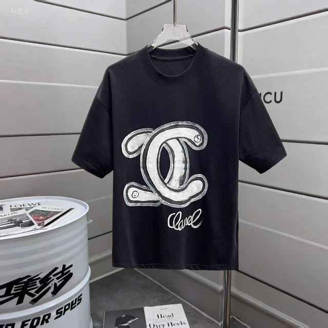 Chanel Hand-Painted T-Shirt Evenly distributed colors, loose fit, no deformation