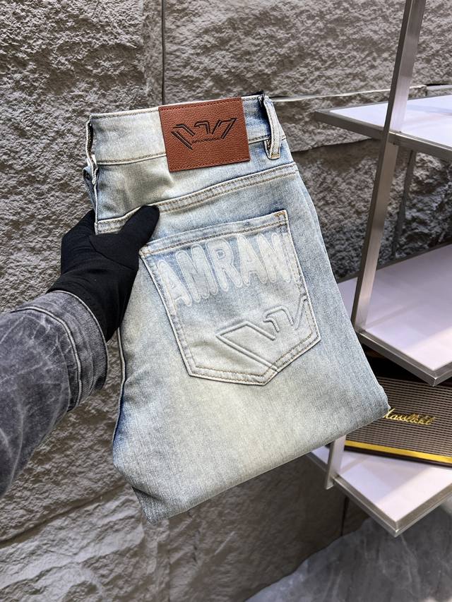 Armani 2026 Spring/Summer New Men's Jeans. Made with imported denim fabric, feat