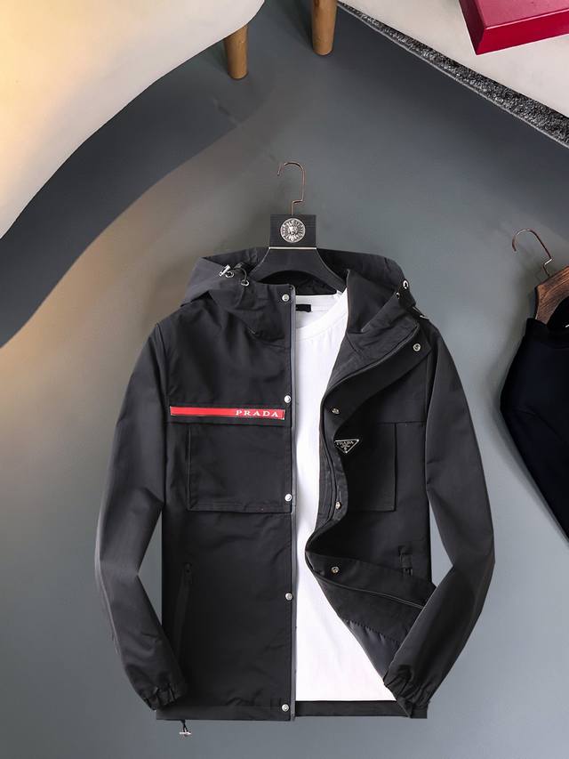 Same style as Prada's official website, released simultaneously! 2026 Spring/Aut