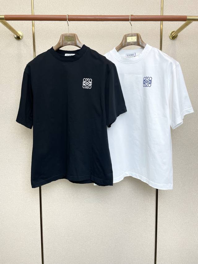 Loewe's latest men's casual spring/summer short-sleeved shirt, a high-end custom