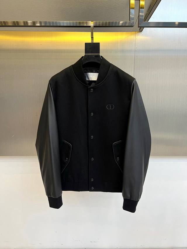 Dior's Fall/Winter 2025 new jacket presents high-end fashion charm with a classi