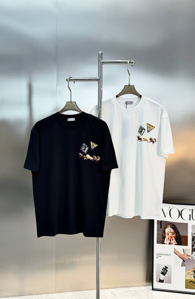 Dior 26S New Embroidered Horse T-Shirt. Unisex Dior garment featuring an embroid