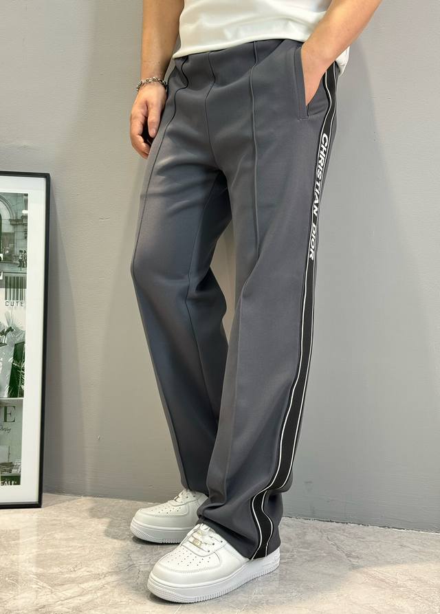 Dior's new straight-leg casual pants. Super high quality, with webbing design. S