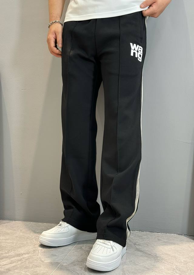 Alexanderwang's new casual straight-leg pants. A highly representative new casua
