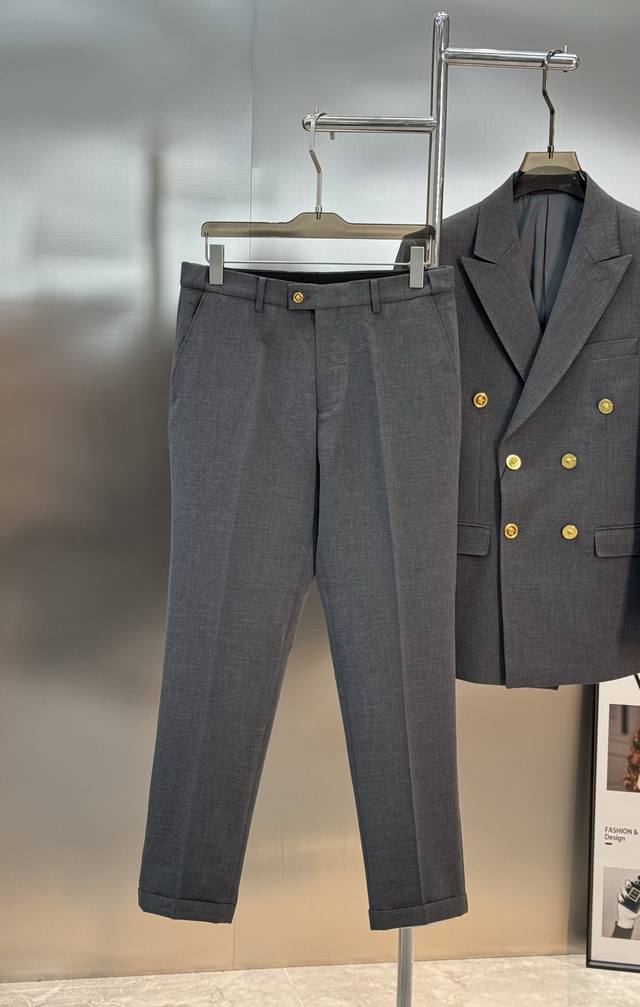 Versace Men's Business Suit, New Arrival! A top-tier, high-end ready-to-wear han