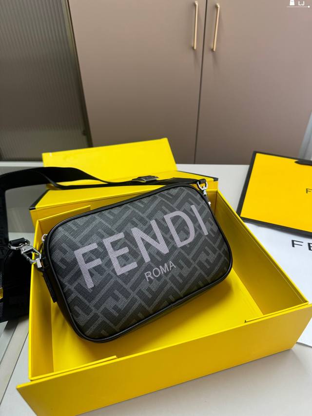 Lj Size 23X14 Folding Box Fendi Capsule Series FF Camera Bag Shoulder Bag Crossb